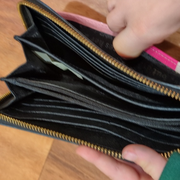 Kate Spade GUC colorblock Pinks White Black Zip Around Wallet Storybook Lining - Picture 6 of 11